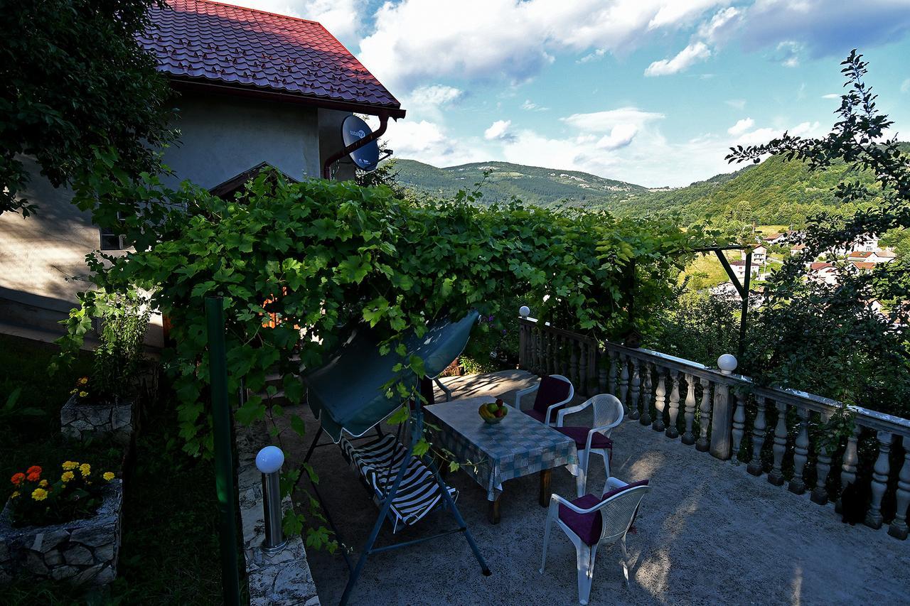 Keep Calm Garden Villa ซาราเยโว ภายนอก รูปภาพ